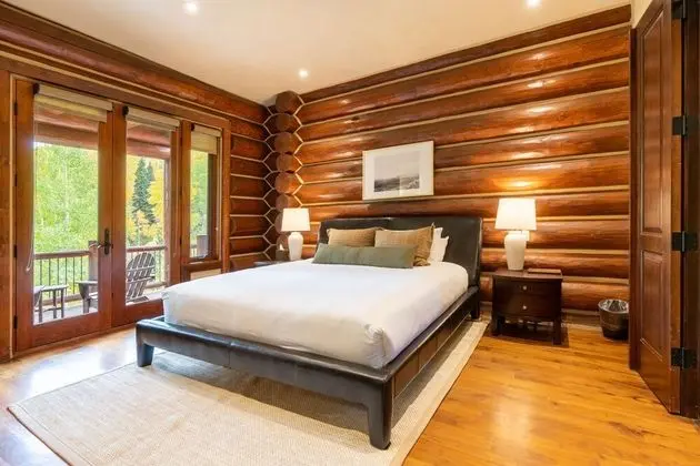 Townhome on the Creek 135 by Avantstay Ski In/ Ski Out Home w/ Hot Tub - Oda