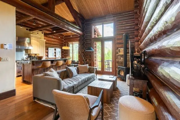 Townhome on the Creek 135 by Avantstay Ski In/ Ski Out Home w/ Hot Tub - Öne Çıkan Resim