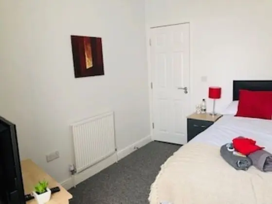 Townhouse @ 51 Balfour St -stoke