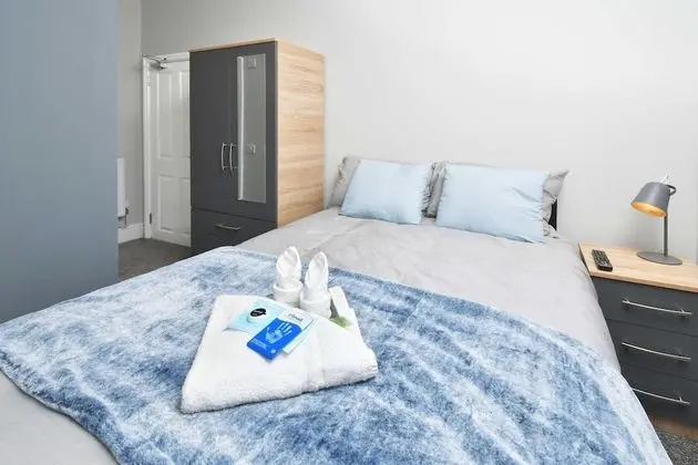 Townhouse @ Bucknall New Road Stoke - Oda