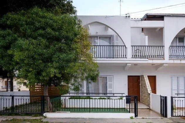 Townhouse In Ideal Location
