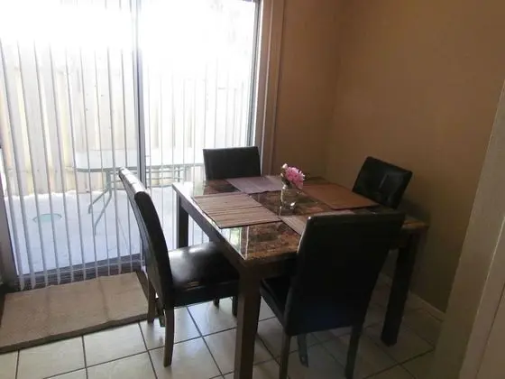 Townhouse in Las Vegas near Strip - Oda Düzeni
