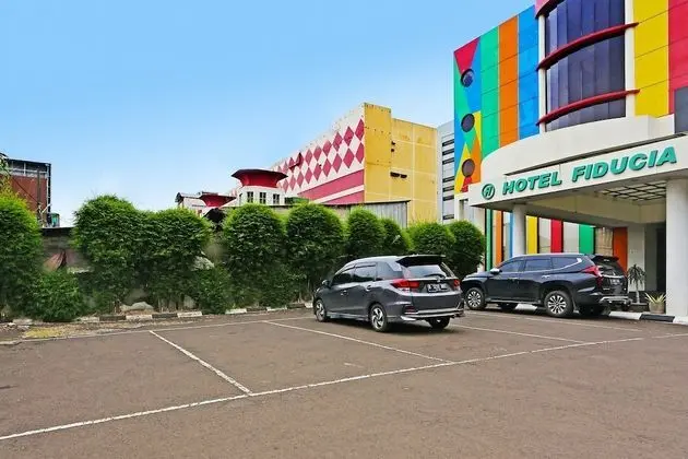 Townhouse OAK Hotel Fiducia Serpong