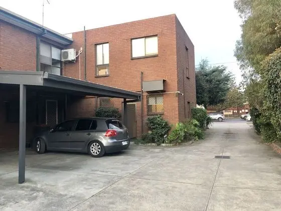 Townhouses near Chadstone by Readyset
