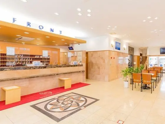 Toyoko Inn Kitakyushu Kuko - Lobi