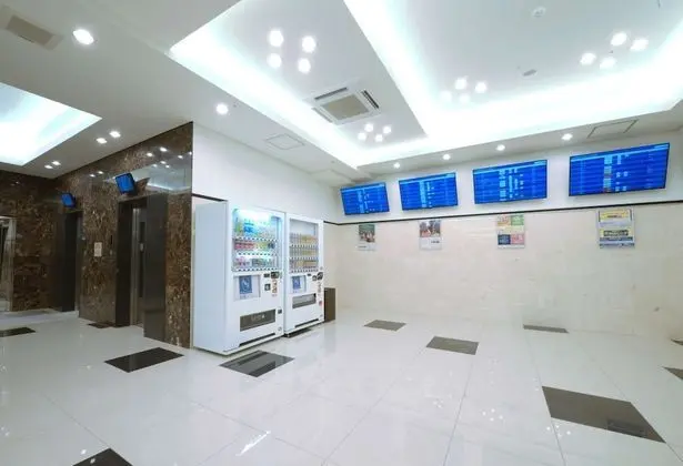 Toyoko Inn Narita Airport Shinkan - Lobi