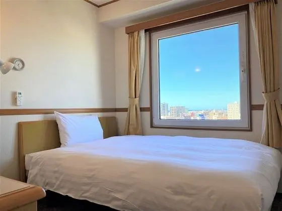 Toyoko Inn Okinawa Naha Omoromachi Ekimae - Oda