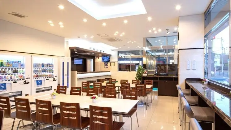 Toyoko Inn Osaka Kyobashi Sakuranomiya - Lobi