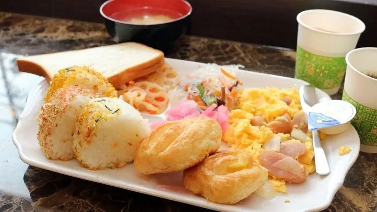 Toyoko Inn Shonan Hiratsuka Station Kita 2 - Kahvaltı