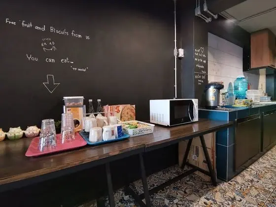 TP Hostel Kata Beach Phuket - Yerinde Yemek