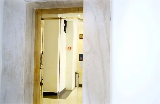 Hotel TR Residency - Lobi