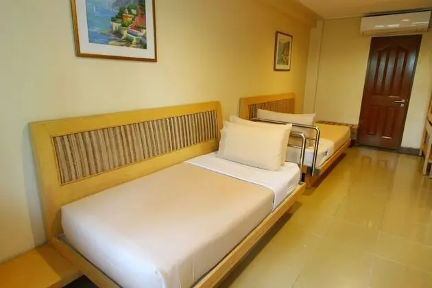 Trace Suites - Oda