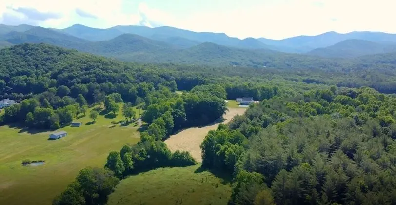 Trackrock Hollow Lodge