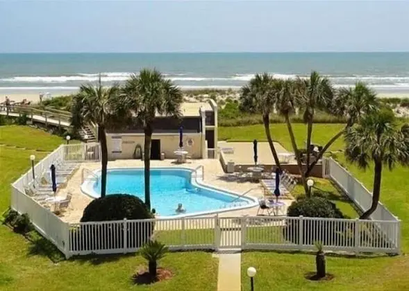 Tradewinds 24