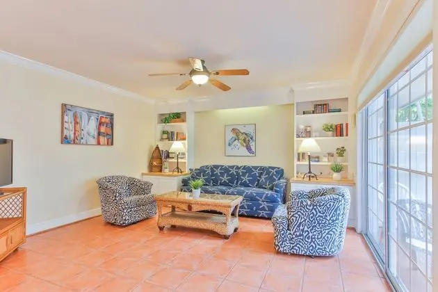 Tradewinds Beach Resort
