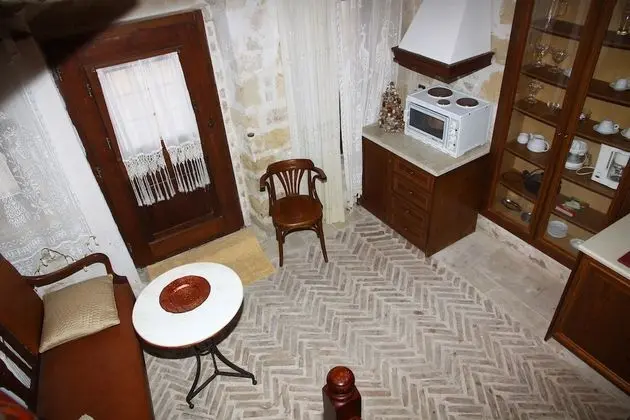 Traditional Cretan Houses - Oda Düzeni