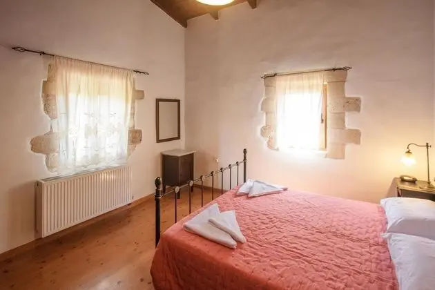 Traditional Elegant Cretan Mansion - Oda