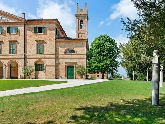 Traditional Villa in Filottrano With Swimming Pool