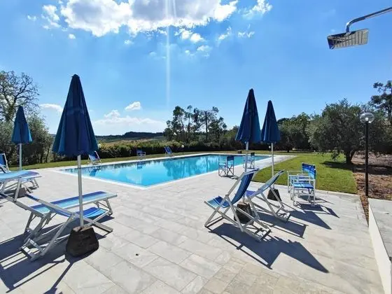 Traditional Holiday Home in Gambassi Terme With Bubble Bath - Öne Çıkan Resim