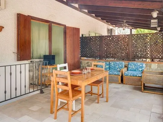 Traditional Holiday Home in Roseto Capo Spulico With Garden