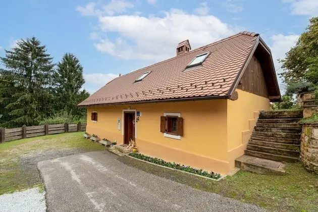 Traditional House Golubić With Sauna