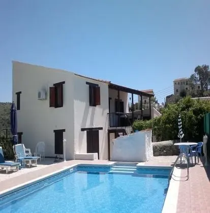 Traditional Large Detached Village House With Private Pool And Enclosed Courtyard - 1