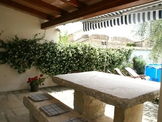 Traditional Villa With Private Pool, Secluded Garden and Convenient Location