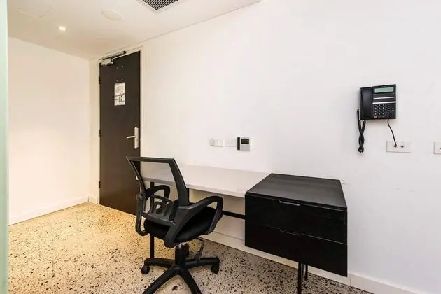 Traditional Room In Northbridge with Rooftop Terrace - Oda