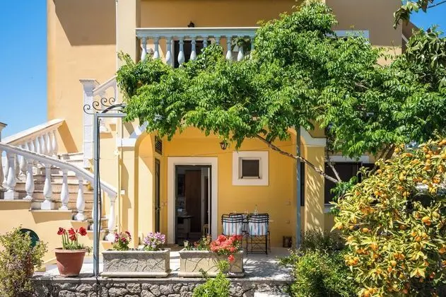 Traditional Rustic Maisonette By Konnect - Öne Çıkan Resim