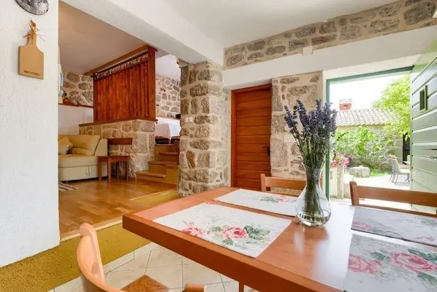 Traditional Stone House Adrian - Öne Çıkan Resim