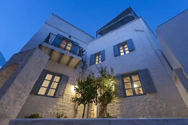 Traditional Stone House in Kostos - Dış Mekan