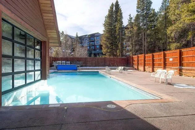 Trails End Condominiums by Ski Country Resorts - Havuz