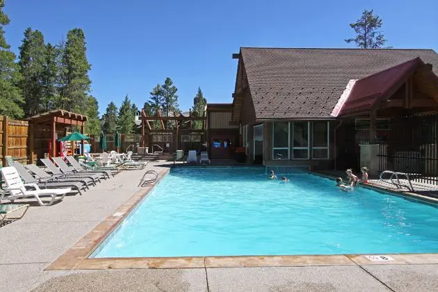Trails End Condos - Havuz