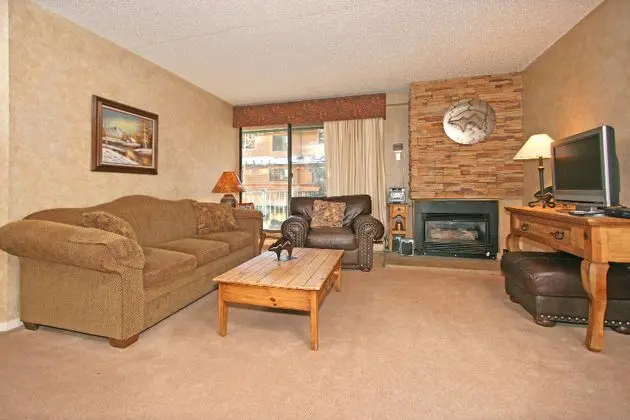 Trails End Condos - Oda