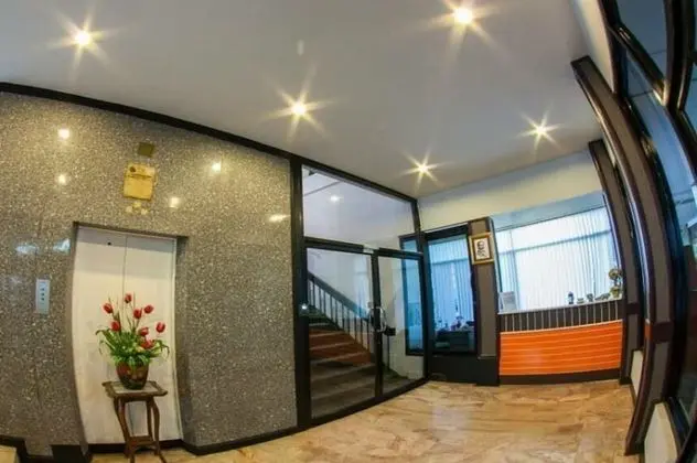 The Train Hotel Hatyai - Lobi