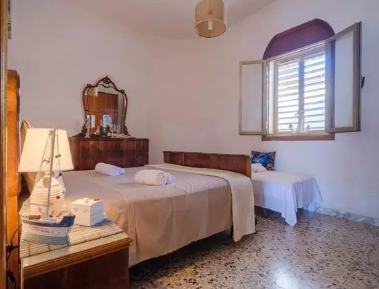 Tramontana Villa 30 Meters From The Beach - Oda
