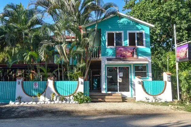 Tramonto ROJO Santa Teresa Guest House