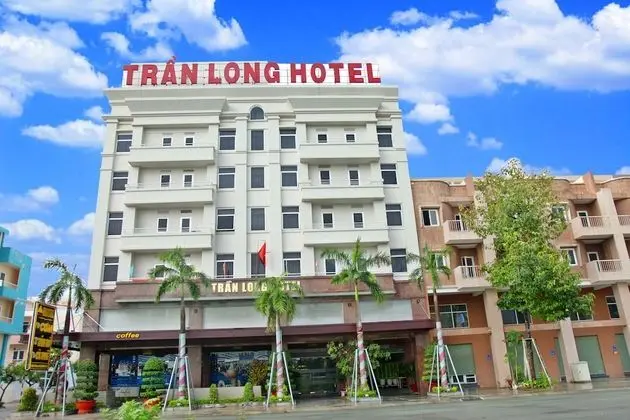 Tran Long Binh Duong Hotel