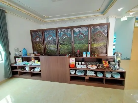 Trang An International Hotel - Yerinde Yemek