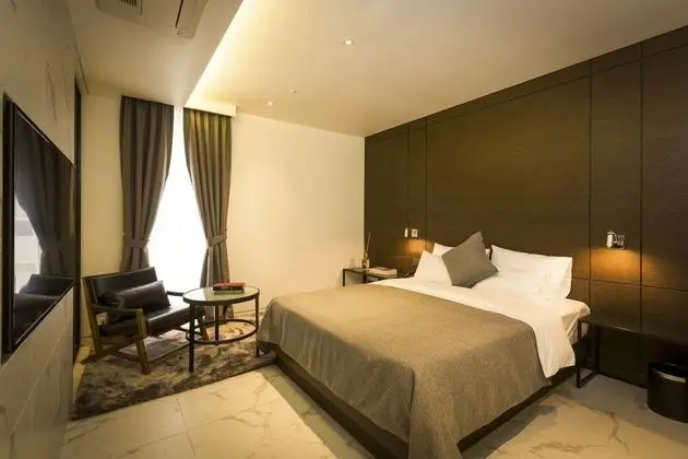 TRANG BLUE HOTEL