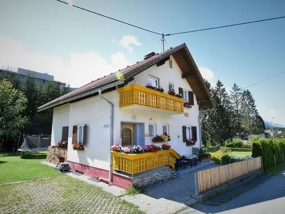 Tranquil Apartment in Tropolach Near Nassfeld Skiing Parking - Dış Mekan