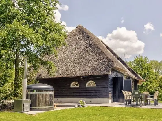 Tranquil Farmhouse in Rijsbergen With Hot Tub and Garden