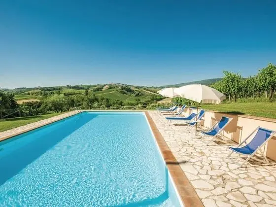 Tranquil Farmhouse in San Gimignano With Swimming Pool