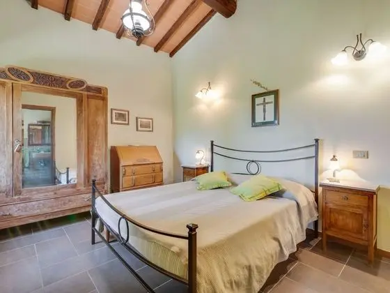Tranquil Farmhouse in Terranova Bracciolini near Nightlife - Oda