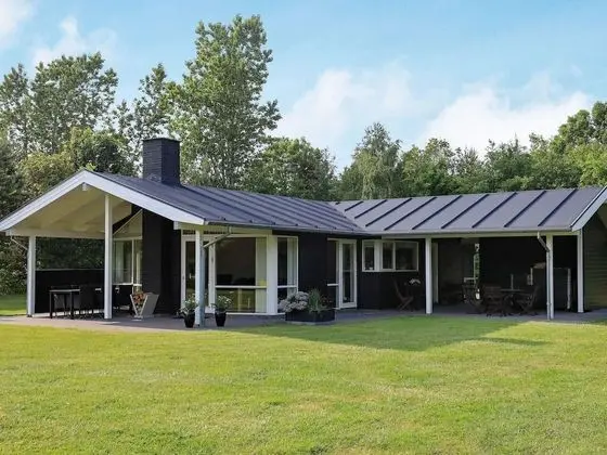 Tranquil Holiday Home in Højslev With Lawn