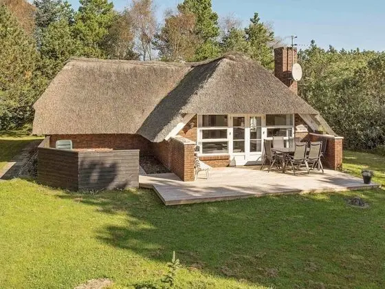 Tranquil Holiday Home in Nørre Nebel near Sea