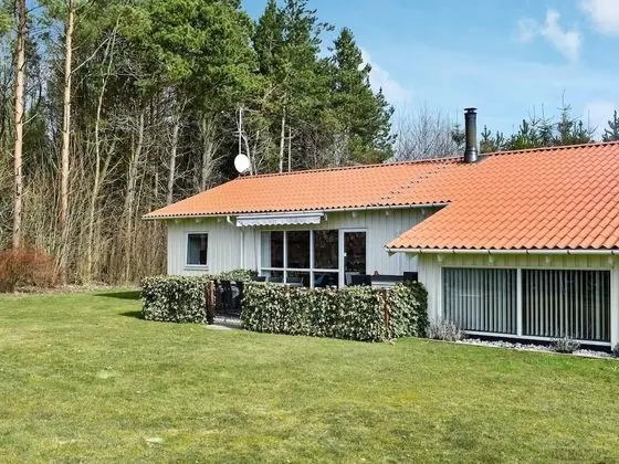 Tranquil Holiday Home in Oksbøl With Swimming Pool