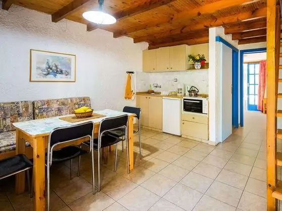 Tranquil Holiday Home in Palaiochora near Sea Beach - Yerinde Yemek