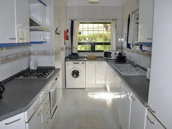 Tranquil Villa in Vilamoura With Private Swimming Pool - Mutfak