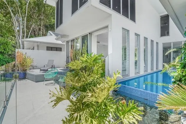 Tranquil Waters - Luxury in Oceans Edge - Havuz
